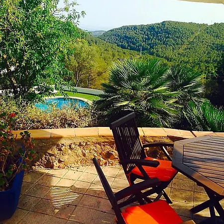 Masia Sumidors Bed & Breakfast