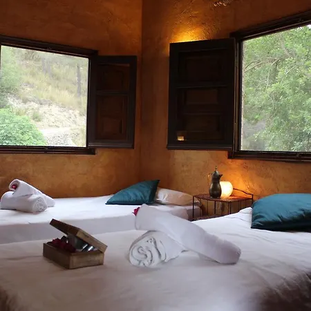Bed & Breakfast Masia Sumidors 3*