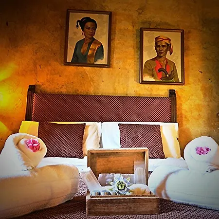 Masia Sumidors 3* Sant Pere De Ribes